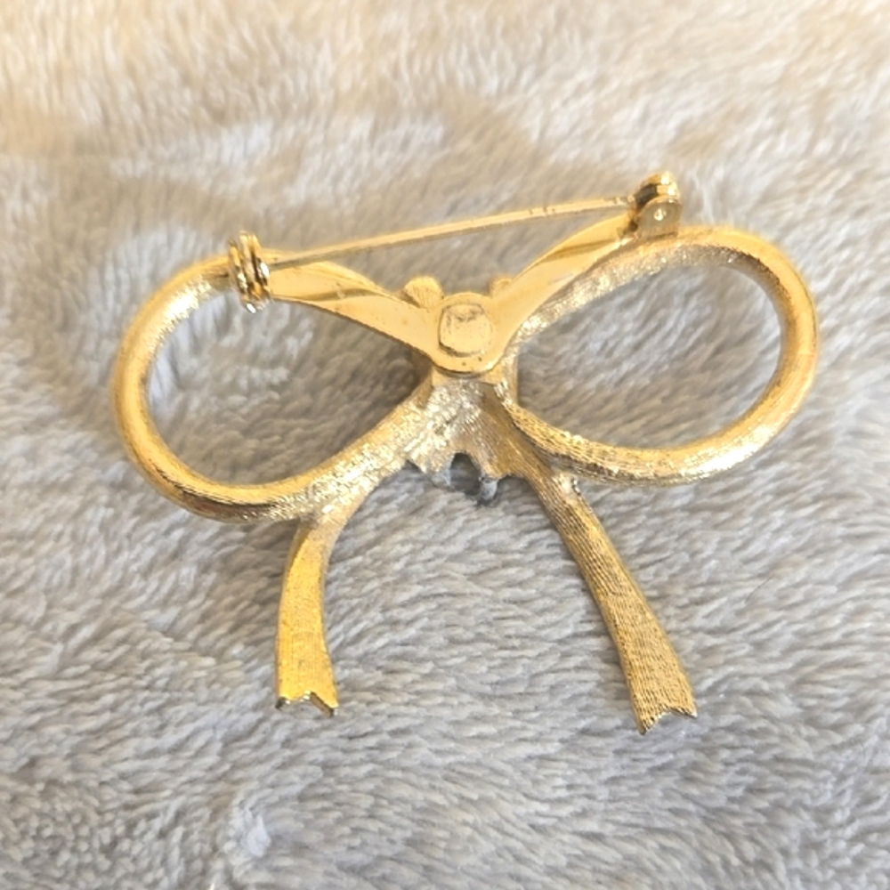 #140 Vintage Gold Bow Brooch - Picture 3 of 3